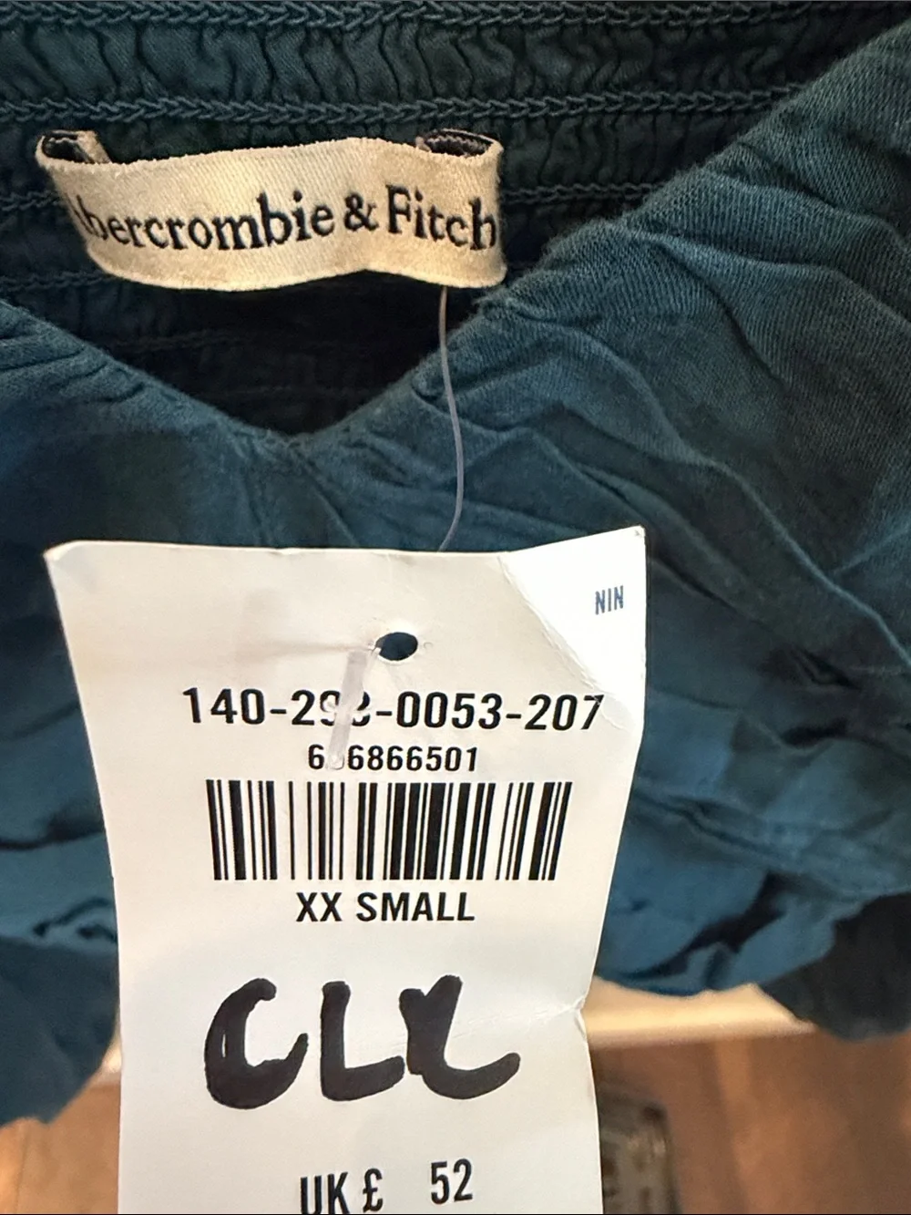 NWT Abercrombie & Fitch XXS Womens Teal Ruched Long Sleeve V-Neck Top